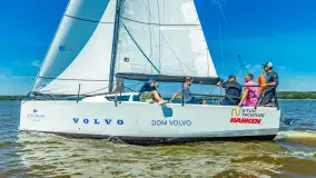 Lipcowe żeglowanie podczas szkoleń żeglarskich na Jezioraku - zdjęcie 9