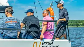 Lipcowe żeglowanie podczas szkoleń żeglarskich na Jezioraku - zdjęcie 7