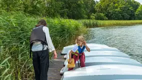 Młodzi adepci żeglarstwa nad jeziorem Dadaj - Rumszewicz Sailing - zdjęcie 16