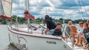 Jeszcze jeden raz nad Jeziorakiem z wizytą w szkole żeglarstwa Ważka - zdjęcie 21