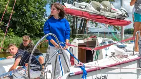 Jeszcze jeden raz nad Jeziorakiem z wizytą w szkole żeglarstwa Ważka - zdjęcie 18