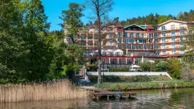 Jezioro Czos, Mrągowo widziane z wody, maj 2025 r. - zdjęcie 19