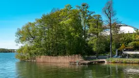 Jezioro Czos, Mrągowo widziane z wody, maj 2025 r. - zdjęcie 8