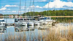 Łabędzi Ostrów i jezioro Kisajno przed Majówką - zdjęcie 2