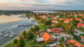 Zachód słońca nad jeziorem Bocznym, Rydzewo z lotu ptaka, lipiec 2025 r. - zdjęcie 14