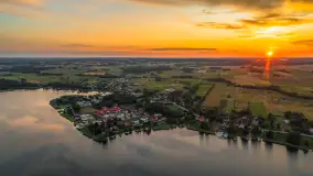 Zachód słońca nad jeziorem Bocznym, Rydzewo z lotu ptaka, lipiec 2025 r. - zdjęcie 21
