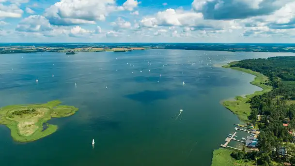Wilkasy i jezioro Niegocin z lotu ptaka, lipiec 2025 r. - zdjęcie 5