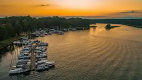 Zachód słońca nad jeziorem Kisajno, Łabędzi Ostrów, lipiec 2025 r. - zdjęcie 18