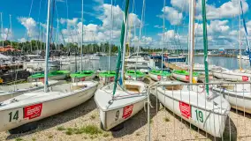 Niedzielny poranek w porcie AZS Wilkasy nad Niegocinem, lipiec 2025 r. - zdjęcie 31