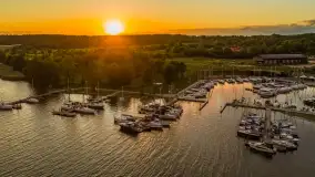 Zachód słońca z tęczą w tle, przystań Nautica, sierpień 2025 r. - zdjęcie 24