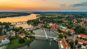 Mikołajki po zachodzie słońca z drona, sierpień 2025 r. - zdjęcie 27