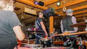 Jack Sparrow Band w tawernie Rozbitek, sierpień 2025 r. - zdjęcie 7