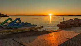 Zachód słońca nad jeziorem Śniardwy, Marina Śniardwy, sierpień 2025 r. - zdjęcie 4