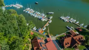 Pod Dębem nad jeziorem Nidzkim z lotu ptaka, sierpień 2025 r. - zdjęcie 15