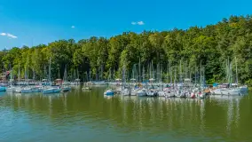 Pod Dębem nad jeziorem Nidzkim z lotu ptaka, sierpień 2025 r. - zdjęcie 9