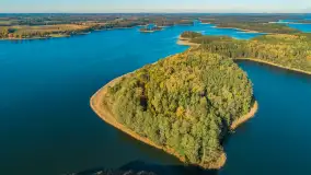 Jesień nad jeziorem Kisajno w Pięknej Górze, październik 2025 r. - zdjęcie 22