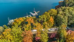 Jesień nad jeziorem Kisajno w Pięknej Górze, październik 2025 r. - zdjęcie 12