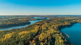 Jesień nad jeziorem Kisajno w Pięknej Górze, październik 2025 r. - zdjęcie 23