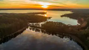 Zachód słońca nad jeziorem Gołdopiwo z drona, listopad 2025 r. - zdjęcie 35