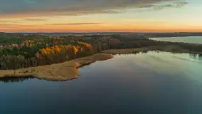 Zachód słońca nad jeziorem Gołdopiwo z drona, listopad 2025 r. - zdjęcie 20