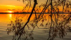 Zachód słońca nad jeziorem Niegocin, listopad 2025 r. - zdjęcie 7