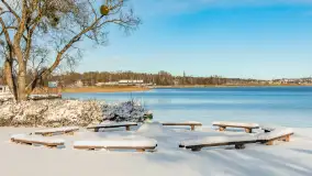 Zimowa sceneria w AZS Wilkasy nad Niegocinem, grudzień 2025 r. - zdjęcie 33