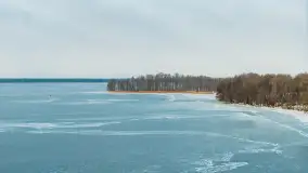 Dargin pod lodem, a natura i kra tworzą piękne pejzaże, styczeń 2026 r. - zdjęcie 12