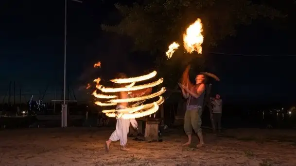 Zdjęcia: Ognisty pokaz ruchu i ognia w Tle dla Mew - zdjęcie 5