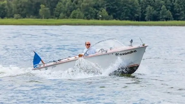Rejsy luksusowymi jachtami motorowymi - zdjęcie 7