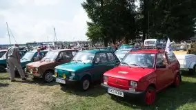 Zdjęcia:  Zlot "maluchów" w Giżycku. Nie ma klimy, ale jest klimat - zdjęcie 45