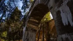 Zdjęcia: Mosty w Botkunach i Kiepojcach - tajemnicze i schowane w lasach - zdjęcie 26