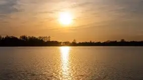 Jezioro Stręgiel skąpane w złocie zachodu słońca - zdjęcie 33