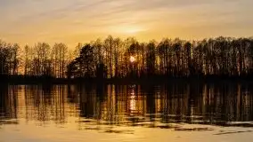 Jezioro Stręgiel skąpane w złocie zachodu słońca - zdjęcie 35