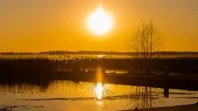 Kal i jezioro Mamry w marcowym słońcu - zdjęcie 1