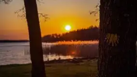 Złote jezioro Dejguny w kwietniowym słońcu - zdjęcie 39