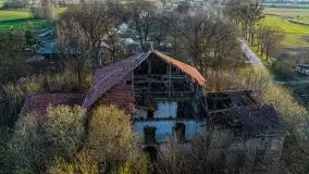 Niszczejąca perełka włoskiej architektury w Silginach - zdjęcie 2