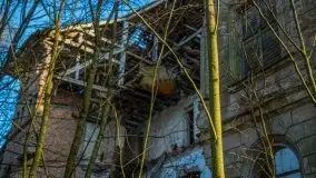 Niszczejąca perełka włoskiej architektury w Silginach - zdjęcie 32