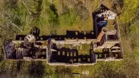 Zdjęcia: Pałac w Prośnie – monumentalna, romantyczna i tajemnicza ruina - zdjęcie 73