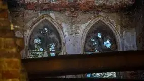 Zdjęcia: Pałac w Prośnie – monumentalna, romantyczna i tajemnicza ruina - zdjęcie 10