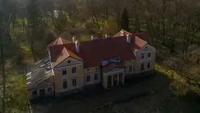 Zdjęcia: Pałac w Skandławkach – do kupienia romantyczna pozostałość dawnych Mazur - zdjęcie 1