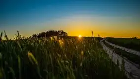 Zachód słońca widoczny z Grodzisko Święta Góra - zdjęcie 2