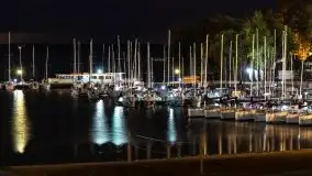 Port AZS Wilkasy skąpany w ciemnościach nocy - zdjęcie 59