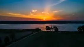 Październikowy wschód słońca nad jeziorem Kruklin - zdjęcie 17