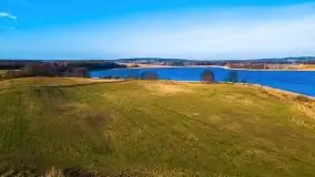 Jesienne jezioro Tuchlin z lotu mewy - zdjęcie 6