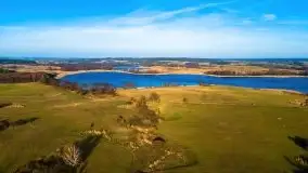 Jesienne jezioro Tuchlin z lotu mewy - zdjęcie 17