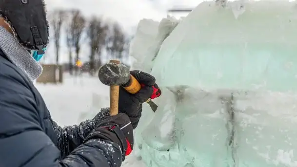 Fotorelacja z rzeźbienia w lodzie w Giżycku - zdjęcie 6