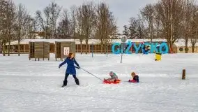 Fotorelacja z rzeźbienia w lodzie w Giżycku - zdjęcie 12