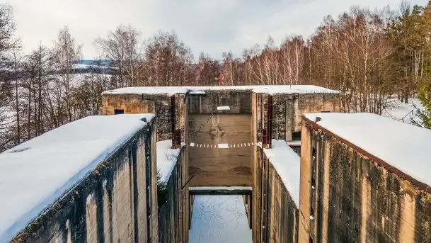 Śluza w Leśniewie Górnym w zimowej szacie, luty 2021 - zdjęcie 7