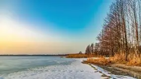 Zimowy zachód słońca nad jeziorem Śniardwy - zdjęcie 26