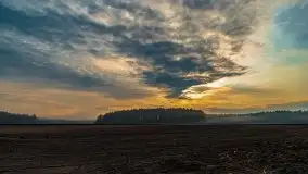 Kwietniowy wschód słońca nad jeziorem Kruklin - zdjęcie 13